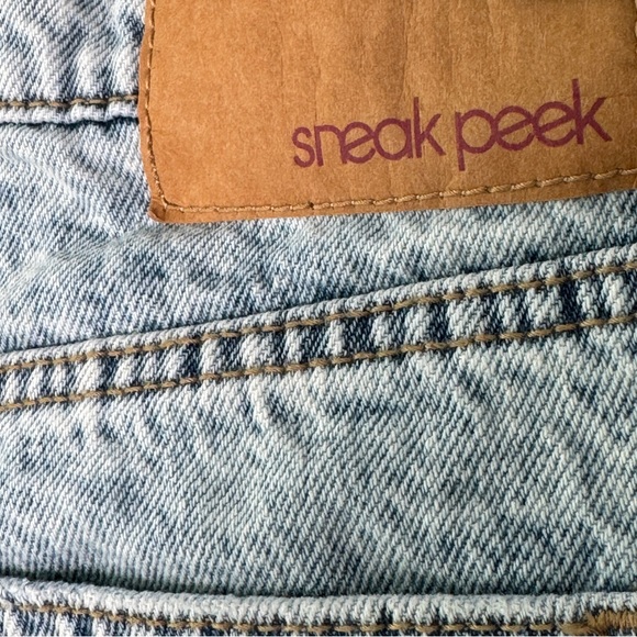 Sneak Peak Boutique Jean Shorts - Picture 2 of 8